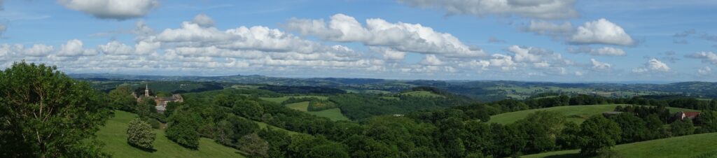 panoramisch uitzicht in de omgeving van Najac
